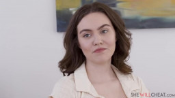 Freya Parker - Bears Everything To Her Therapist 17-11-2023