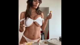 Mia Khalifa - Quick Breakfast Nude